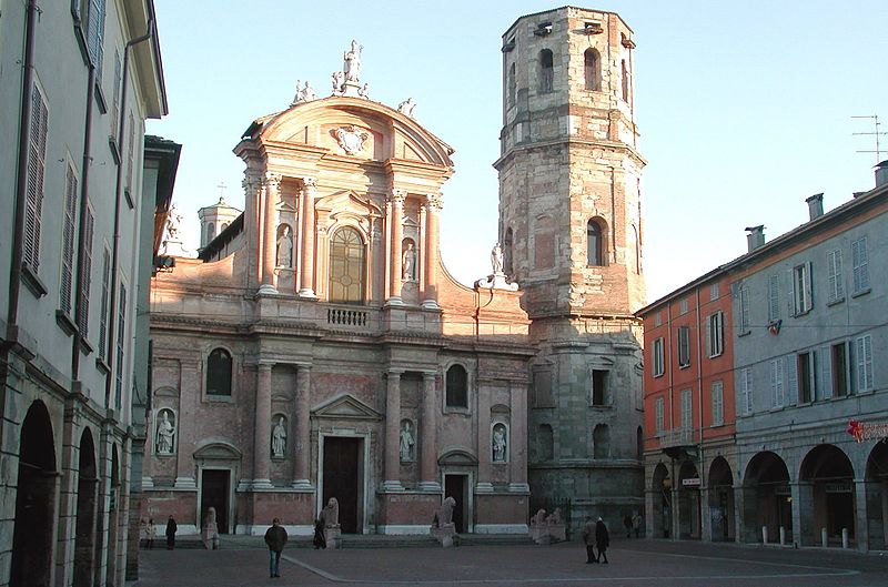 800px-Piazza_san_prospero_reggio_emilia