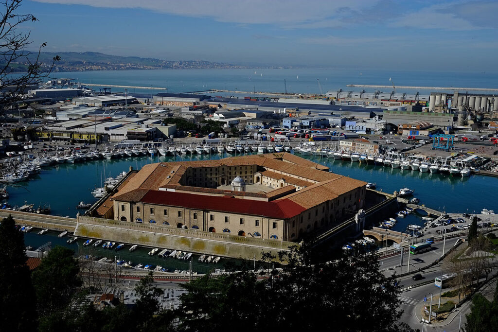 Ancona Mole-Vanvitelliana-Lazzaretto Claudio Messina