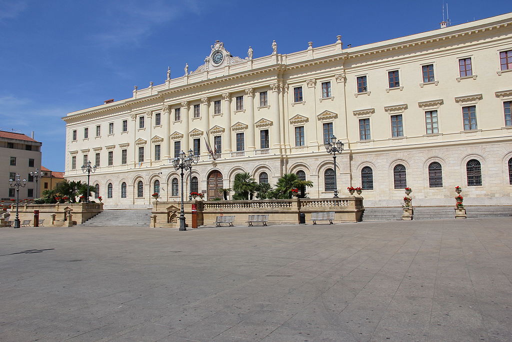 Sassari_-_Palazzo_della_Provincia_06